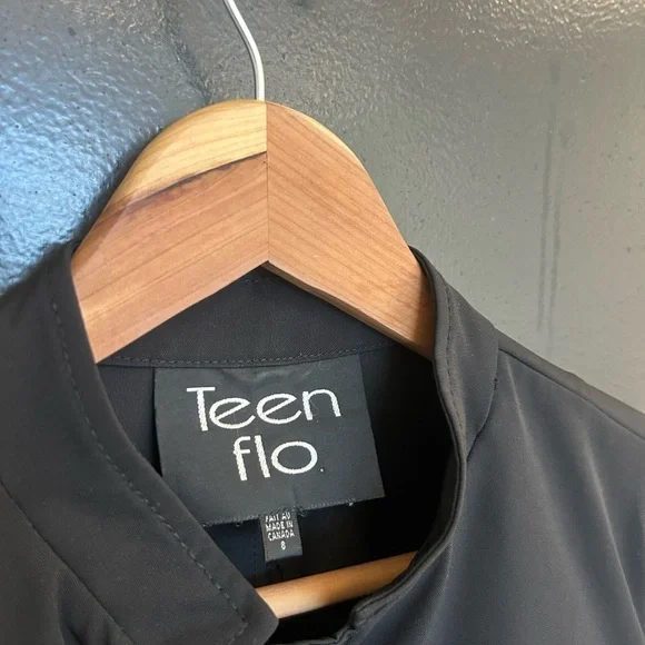 Teenflo size 8 EUC Black Blazer Structured Suit Jacket - Picture 6 of 13